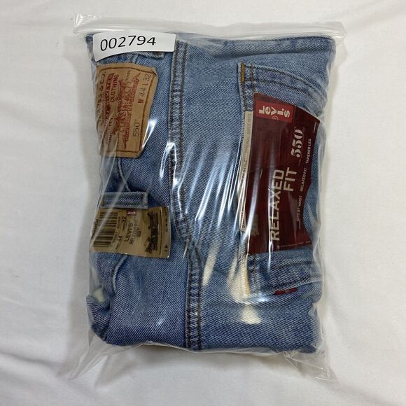 Levis Jeans Mens 44x32 Blue 550 Tapered Leg Relaxed Fit American Western Denim - Picture 14 of 14